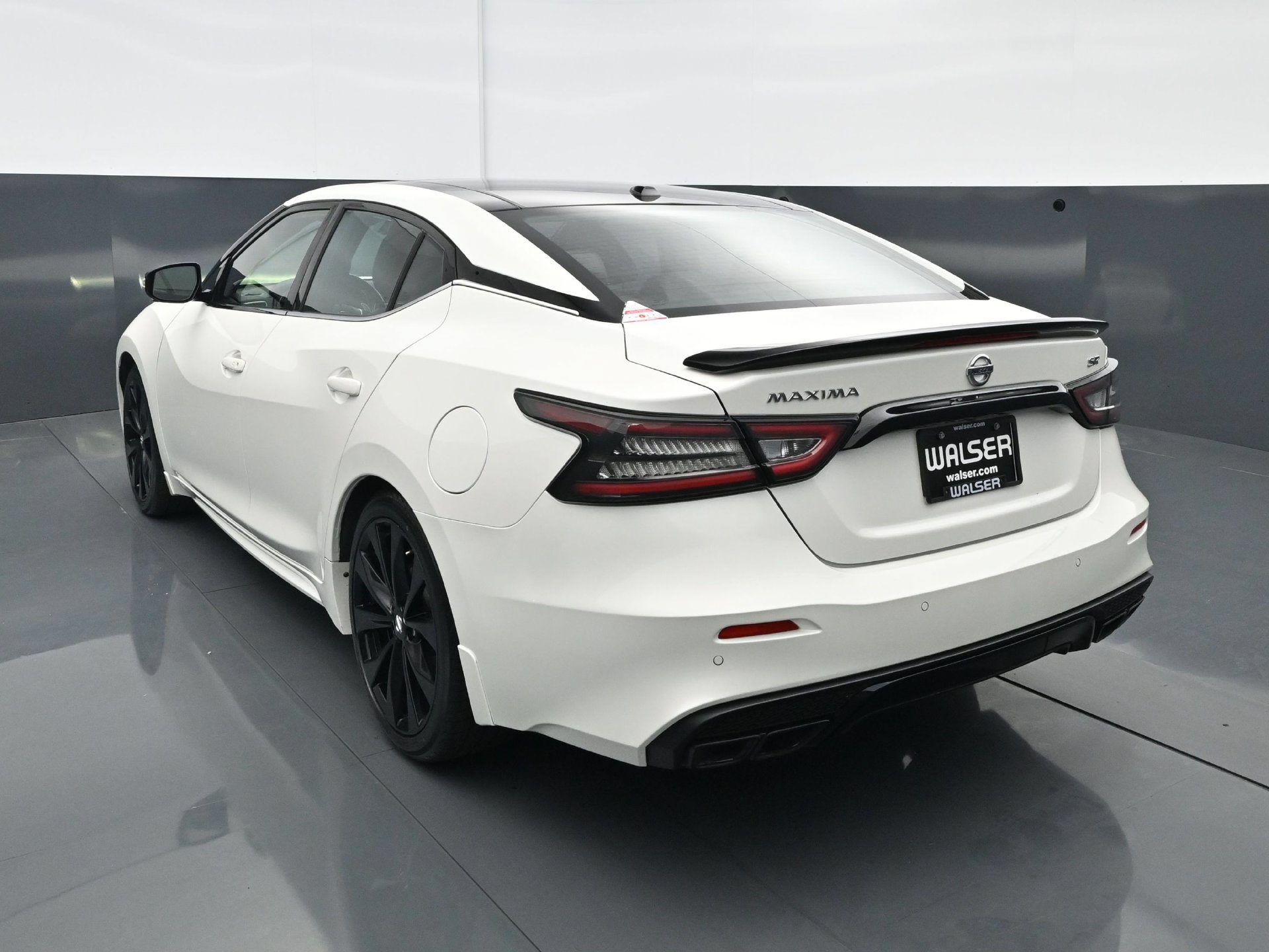 Used 2021 Nissan Maxima SR FWD image 5