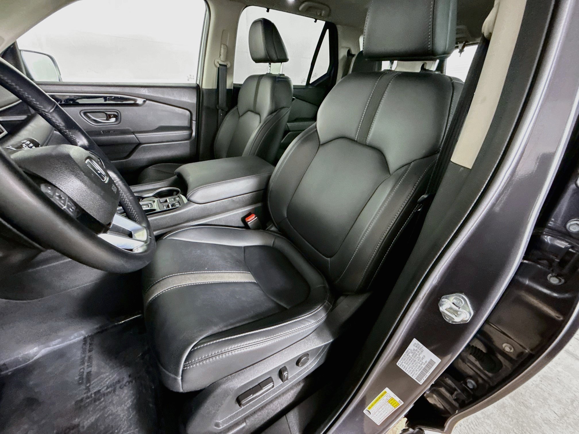Used 2023 Honda Pilot Touring image 26