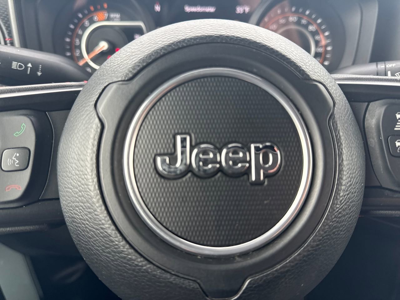 Certified 2024 Jeep Wrangler Unlimited Rubicon w/ Safety Group image 27