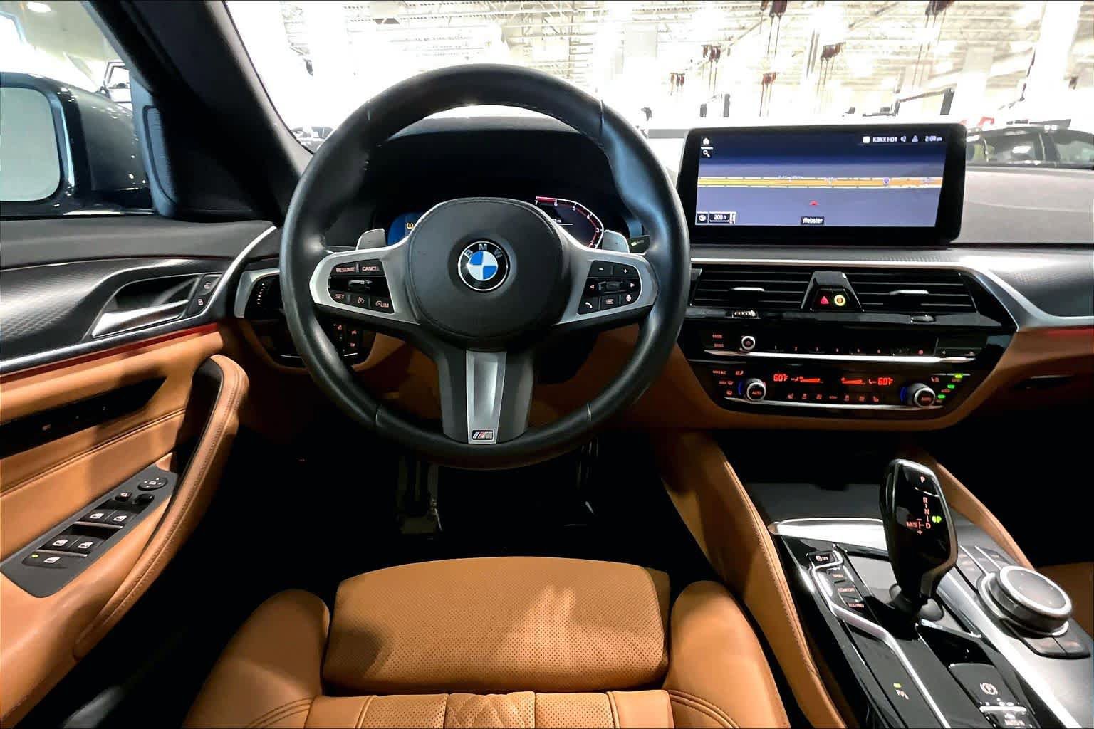 Used 2022 BMW 530i w/ M Sport Package RWD image 6
