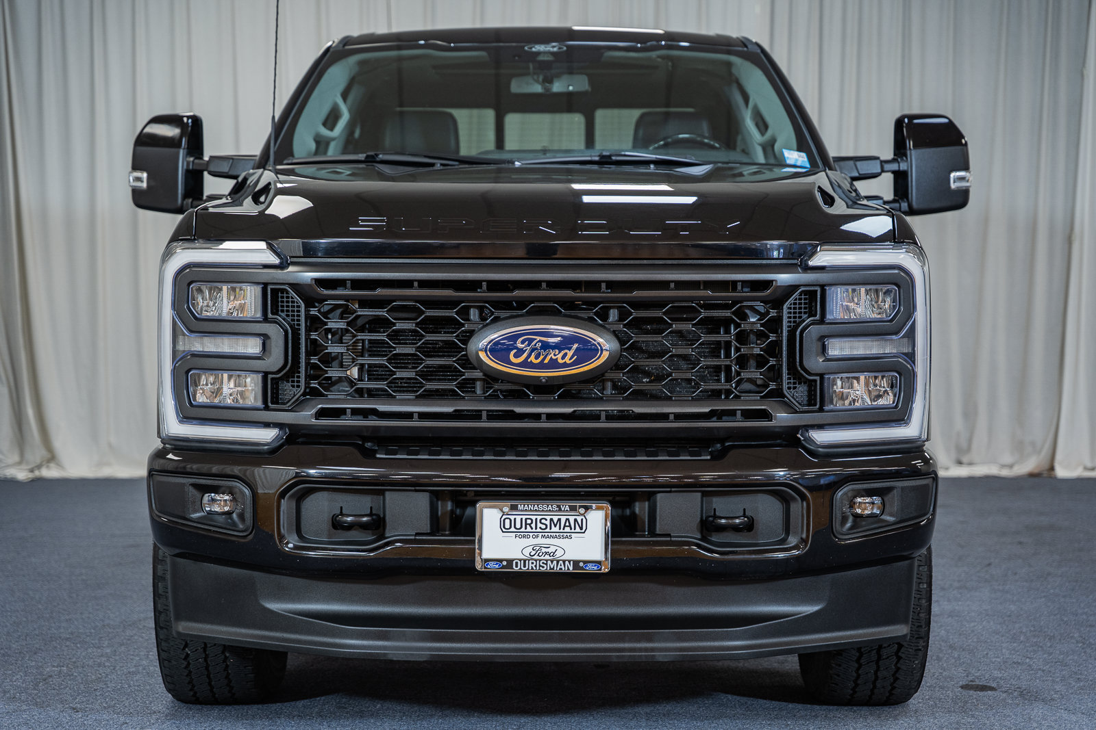 Used 2024 Ford F250 Lariat w/ Sport Appearance Package AWD/4WD image 2