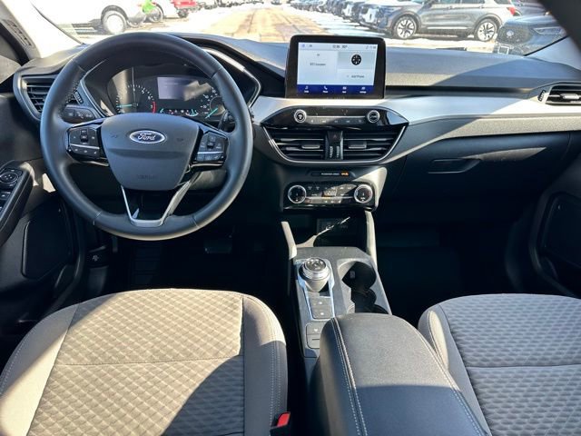 Used 2022 Ford Escape SE w/ SE Sport Appearance Package AWD/4WD image 9