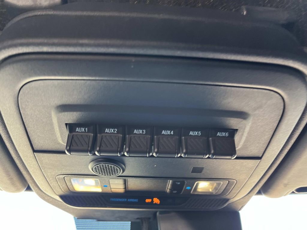 Used 2022 Ford Bronco Wildtrak image 16