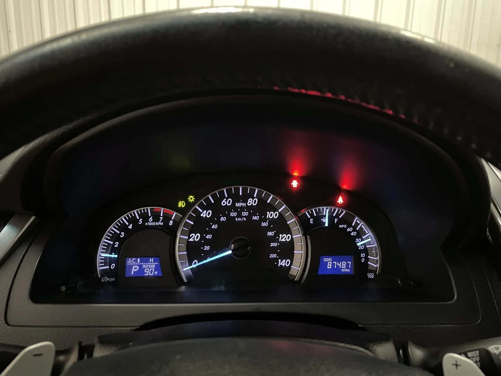 Used 2013 Toyota Camry SE w/ Leather Pkg FWD image 25
