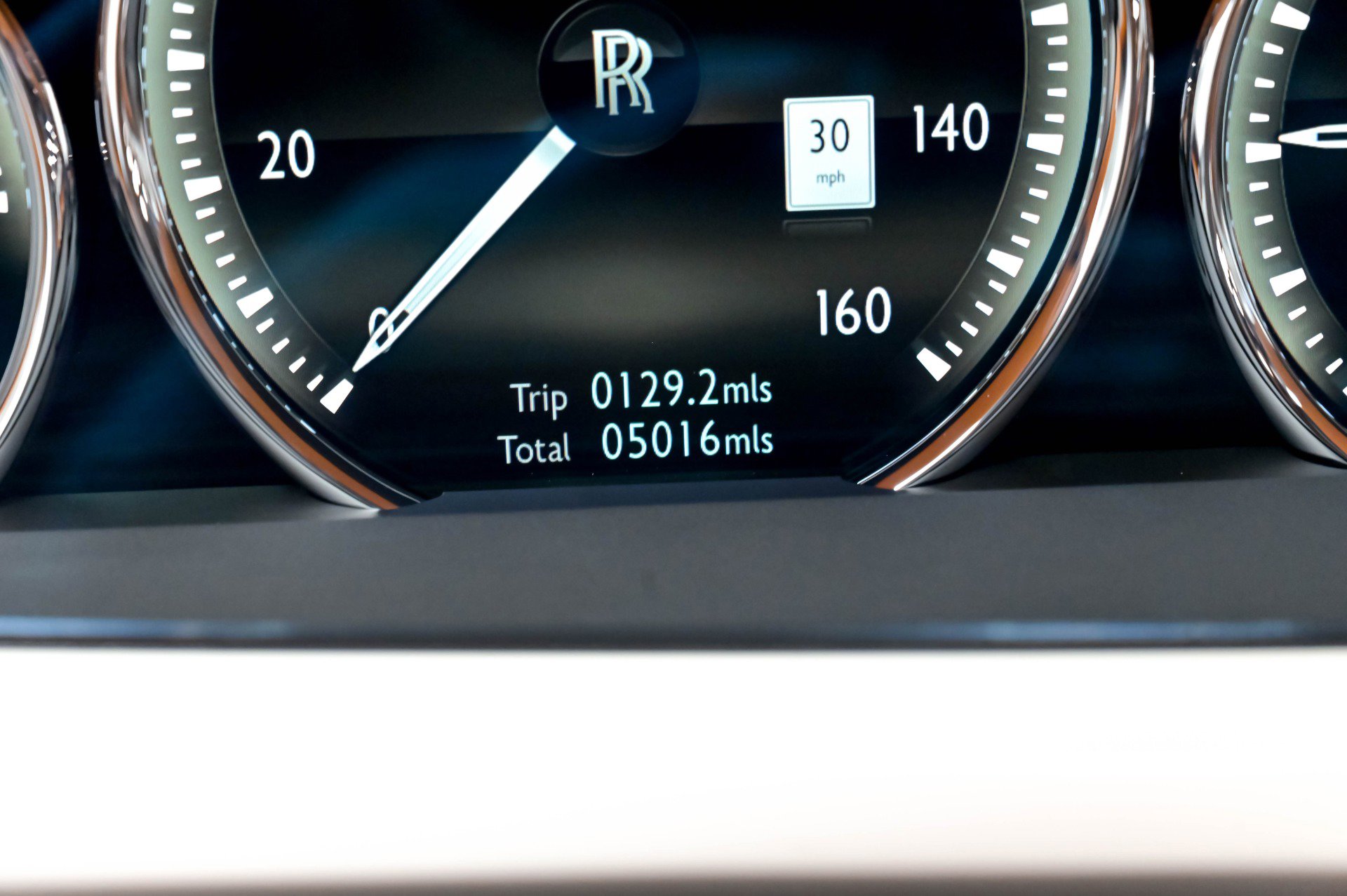 Used 2022 Rolls-Royce Phantom Sedan w/ The Phantom Package RWD image 13