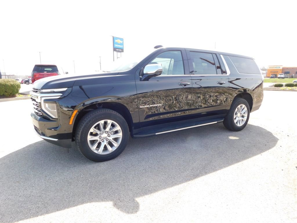 Used 2025 Chevrolet Suburban Premier image 7