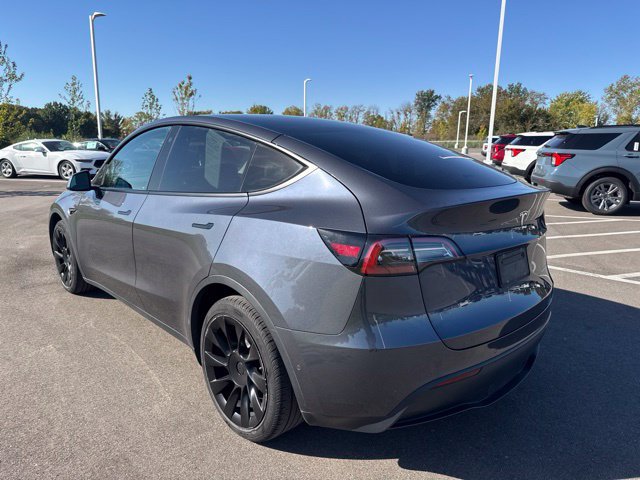 Used 2021 Tesla Model Y Long Range AWD/4WD image 7