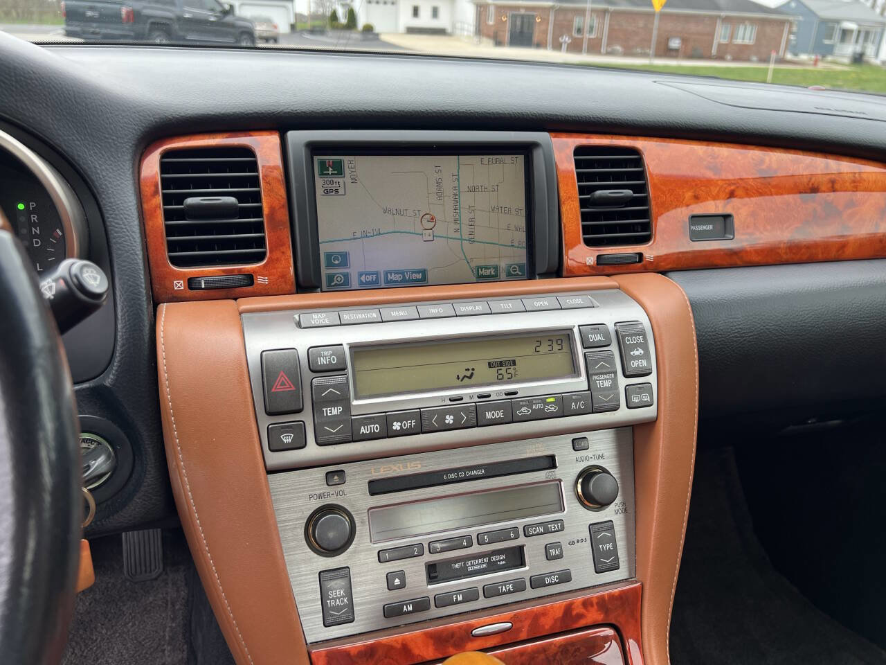 Used 2005 Lexus SC 430 Convertible image 24