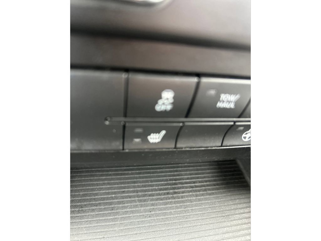 Used 2015 RAM 1500 Outdoorsman AWD/4WD image 37