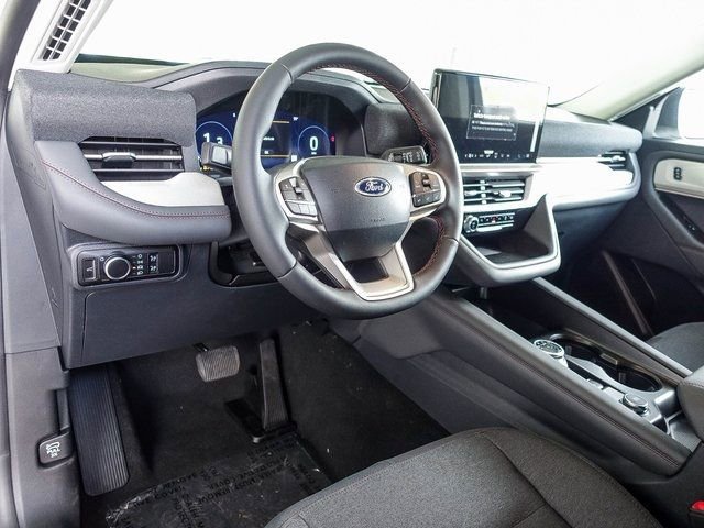 New 2026 Ford Explorer Active image 5