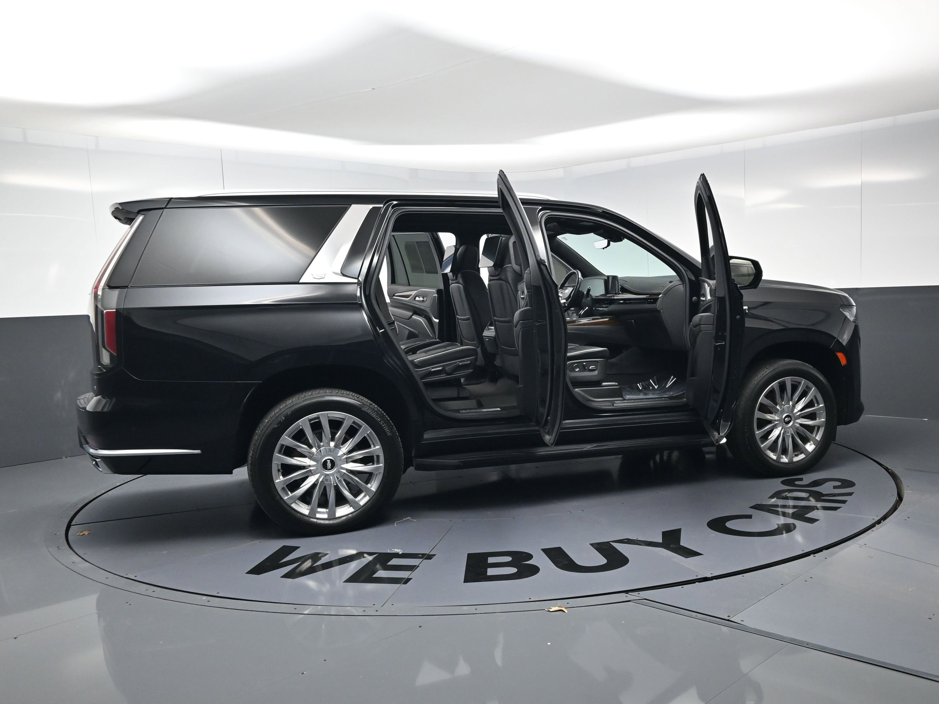 Used 2021 Cadillac Escalade Premium Luxury image 26