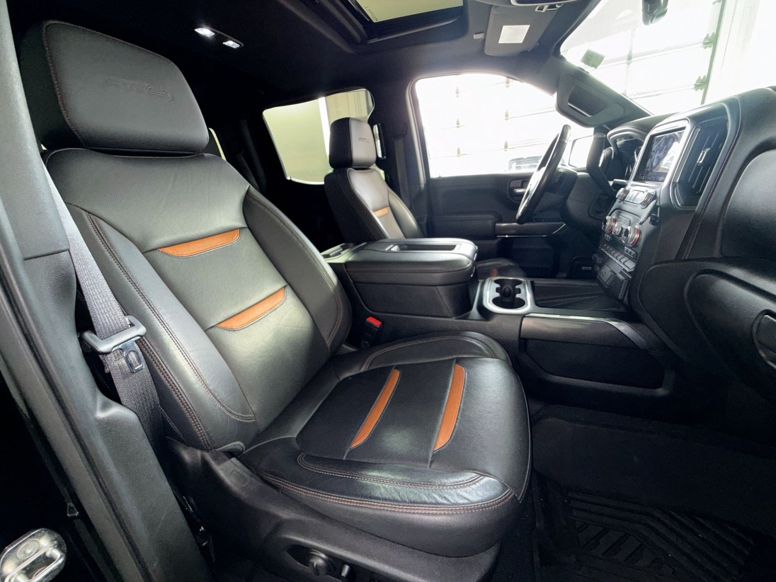 Used 2021 GMC Sierra 1500 AT4 w/ AT4 Premium Package AWD/4WD image 28