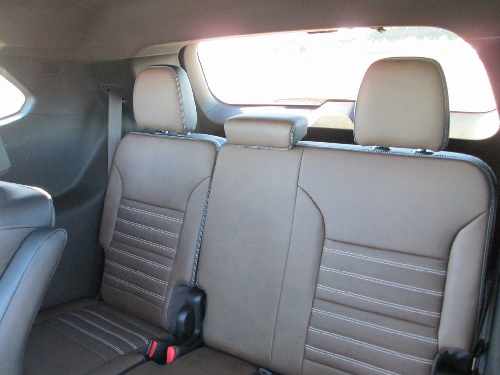 New 2026 GMC Acadia Denali Ultimate w/ LPO, Floor Liner Package image 13