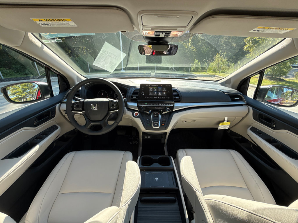 Certified 2026 Honda Odyssey EX-L image 17