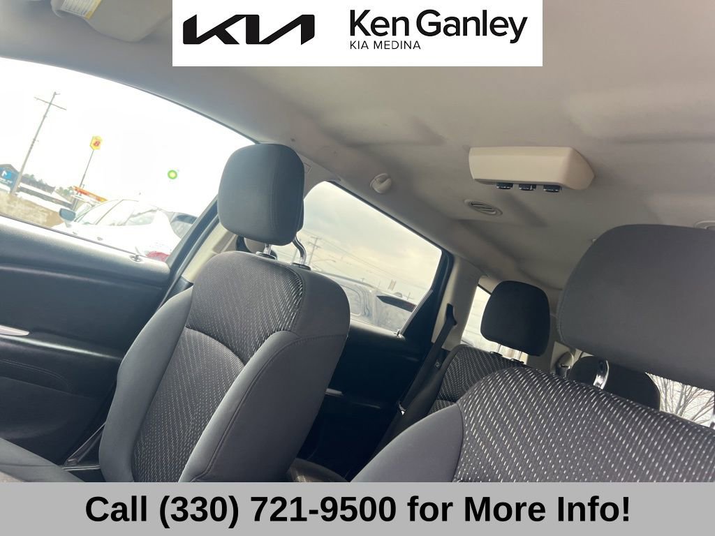 Used 2017 Dodge Journey SXT w/ Comfort/Convenience Group image 38