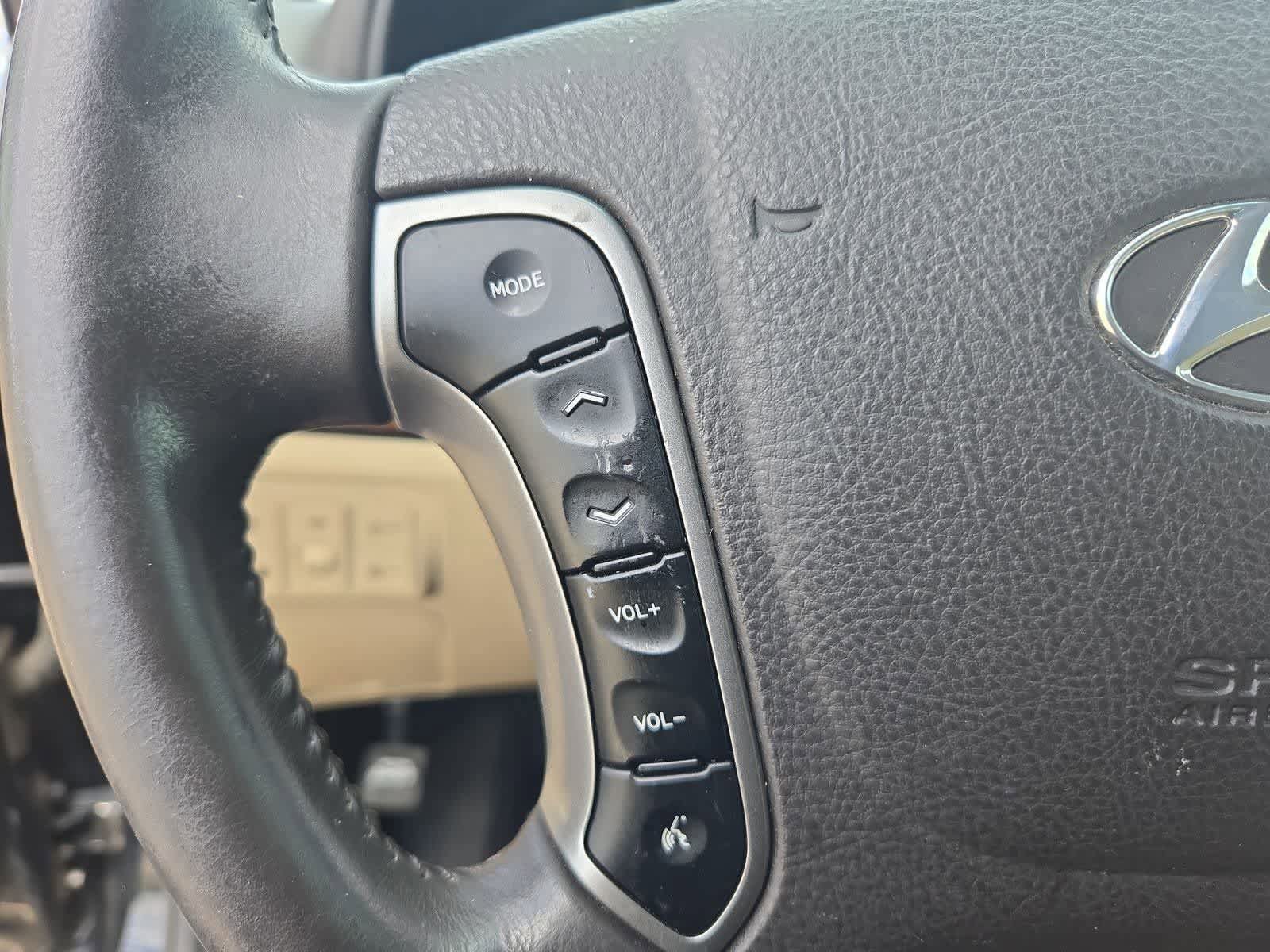 Used 2012 Hyundai Santa Fe Limited FWD image 24