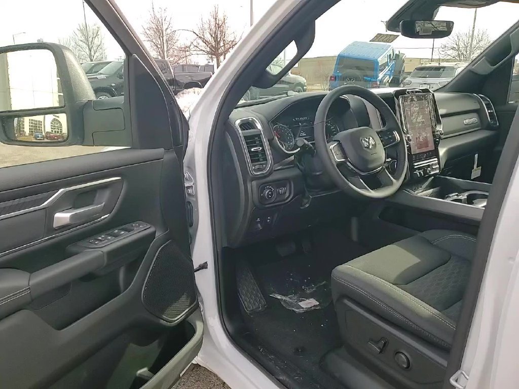 New 2026 RAM 1500 Big Horn AWD/4WD image 9