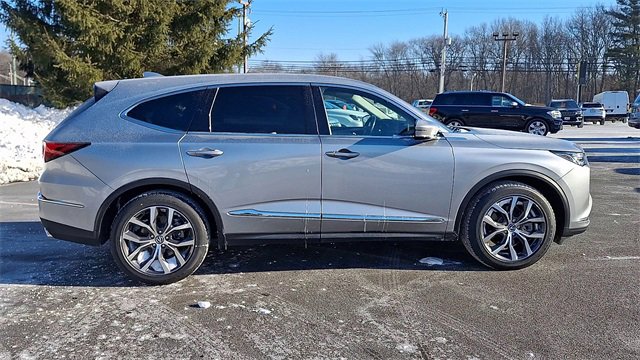 Used 2023 Acura MDX SH-AWD w/ Technology Package image 9
