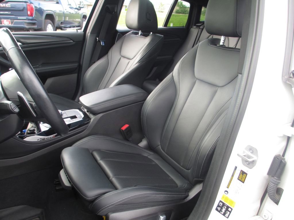 Used 2023 BMW X4 xDrive30i w/ M Sport Package AWD/4WD image 22