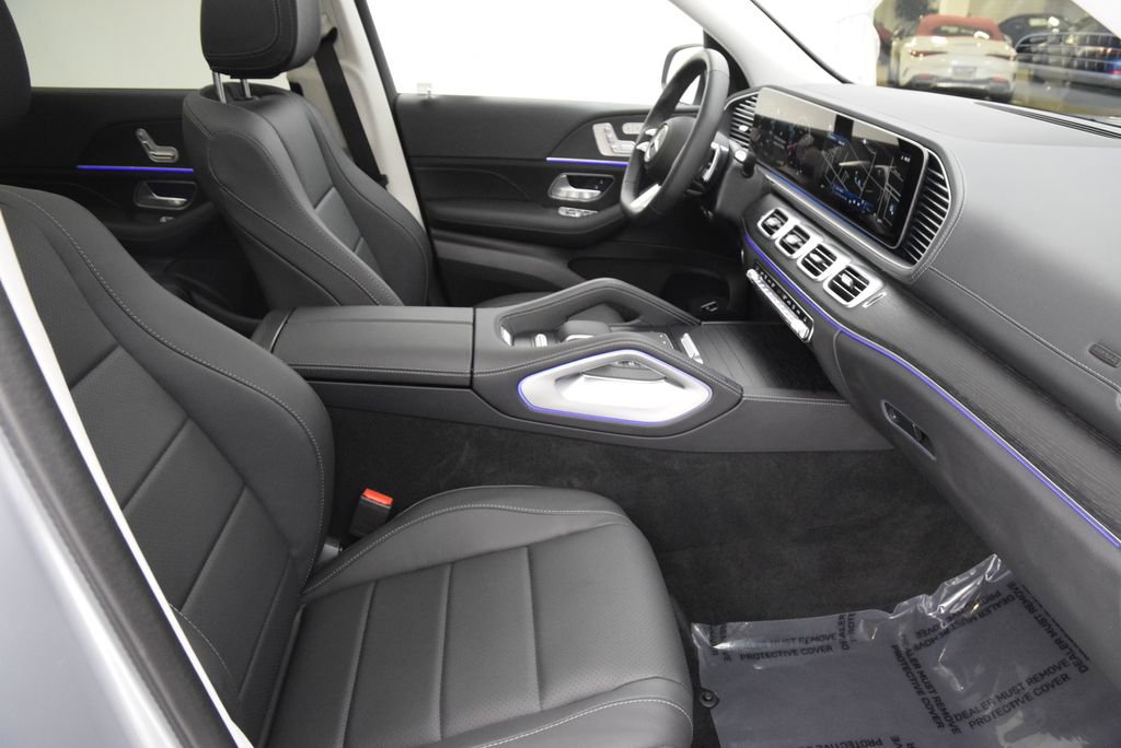 Used 2026 Mercedes-Benz GLS 450 4MATIC image 16