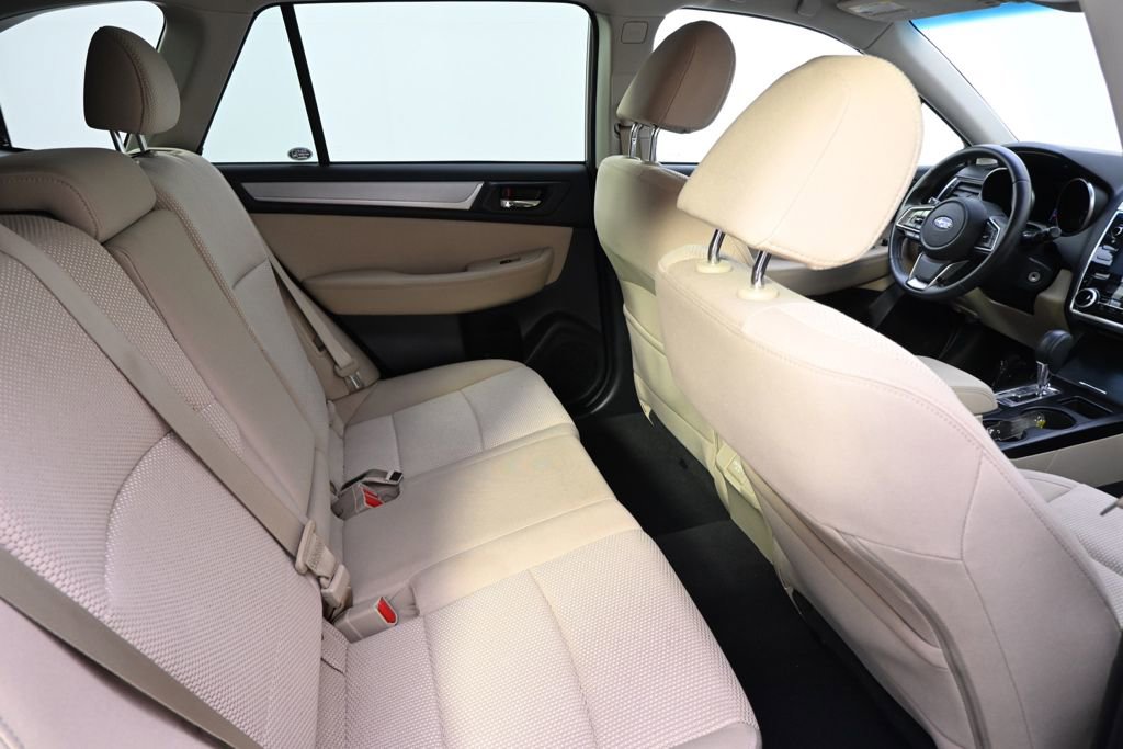 Used 2018 Subaru Outback 2.5i Premium image 18