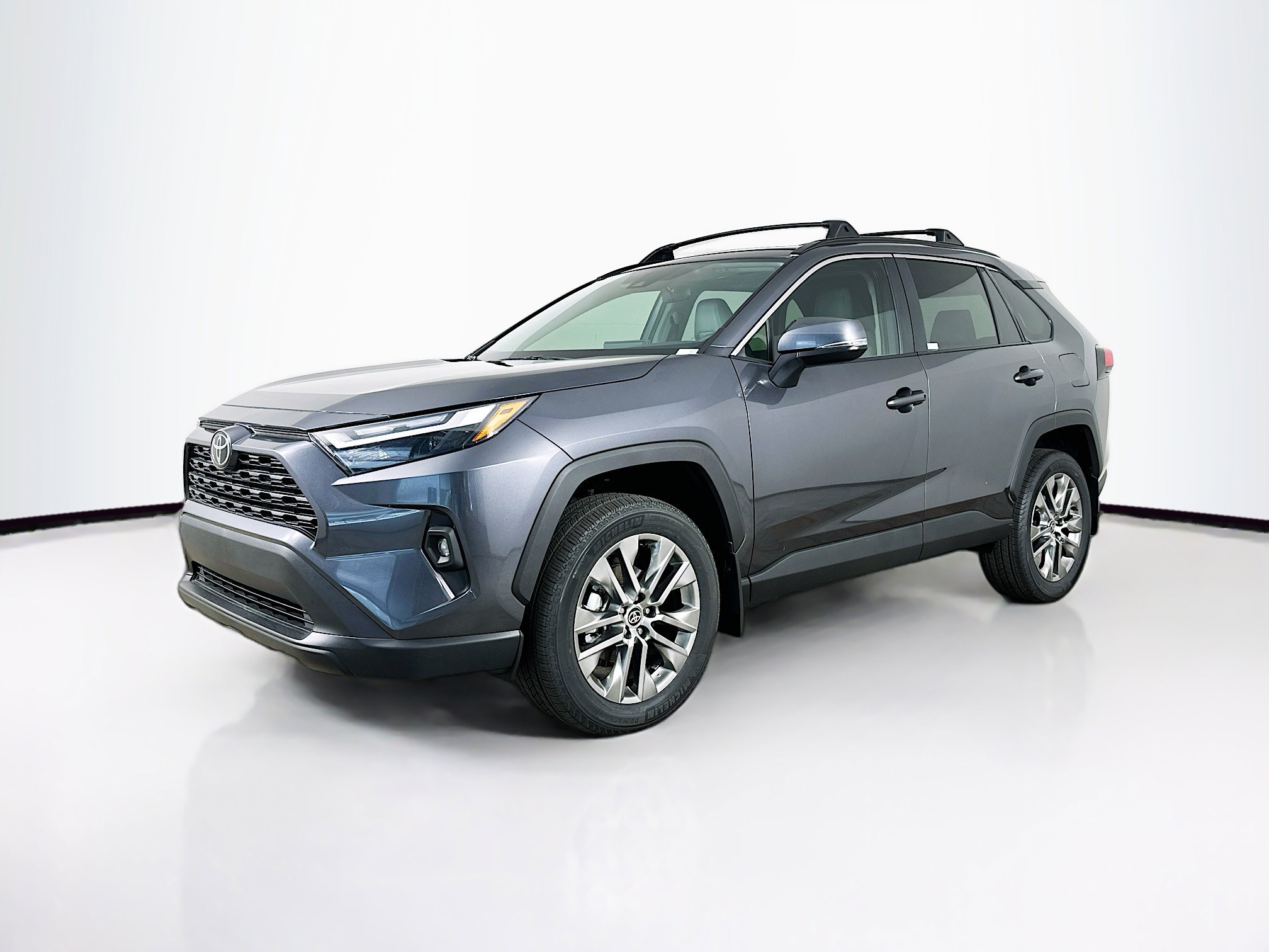 Used 2025 Toyota RAV4 XLE Premium image 3