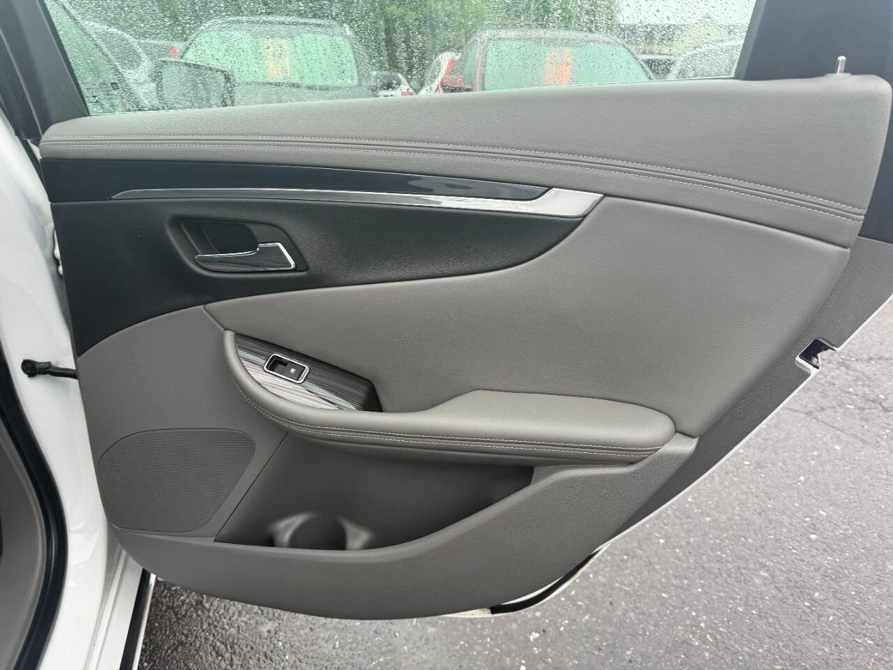 Used 2018 Chevrolet Impala LS image 26