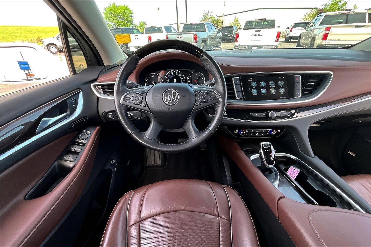 Used 2018 Buick Enclave Avenir w/ Avenir Technology Package image 5