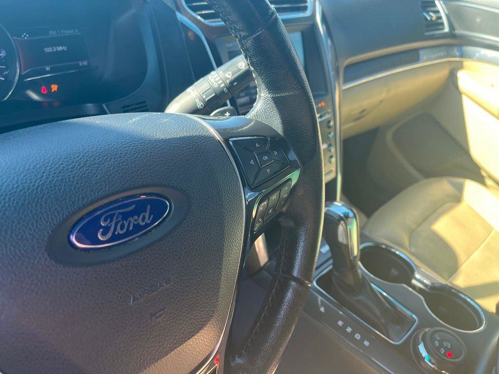 Used 2016 Ford Explorer Limited w/ Equipment Group 303A image 12