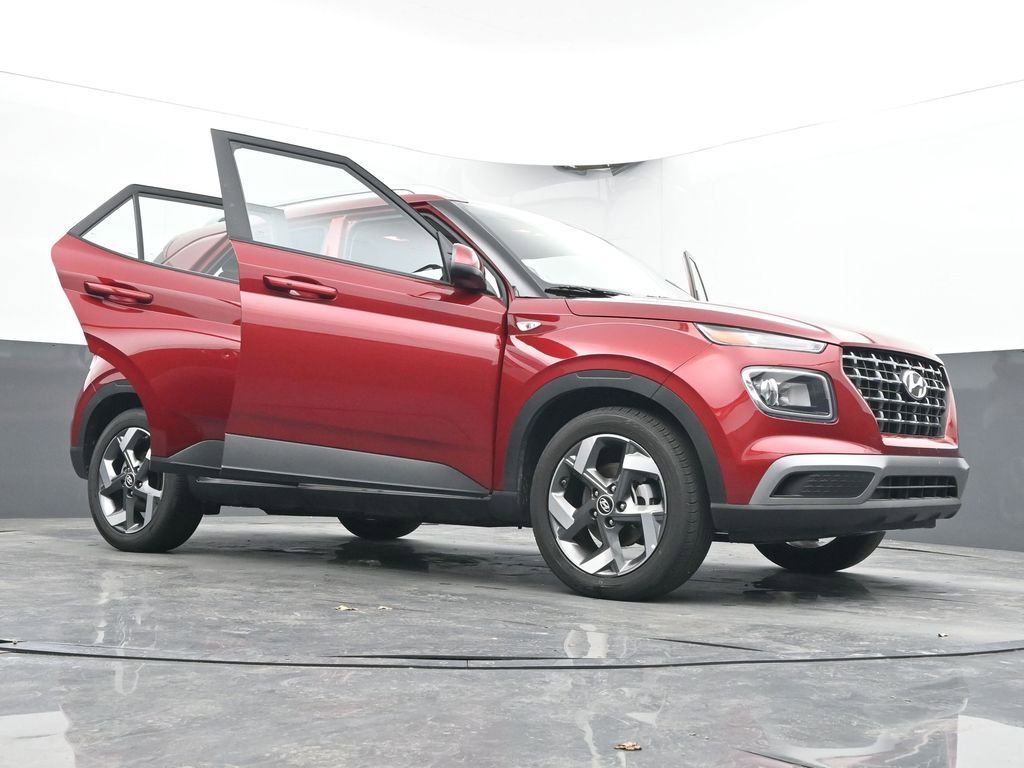 Used 2025 Hyundai Venue SEL image 85