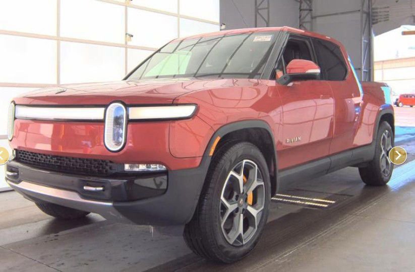Used 2023 Rivian R1T Adventure image 1