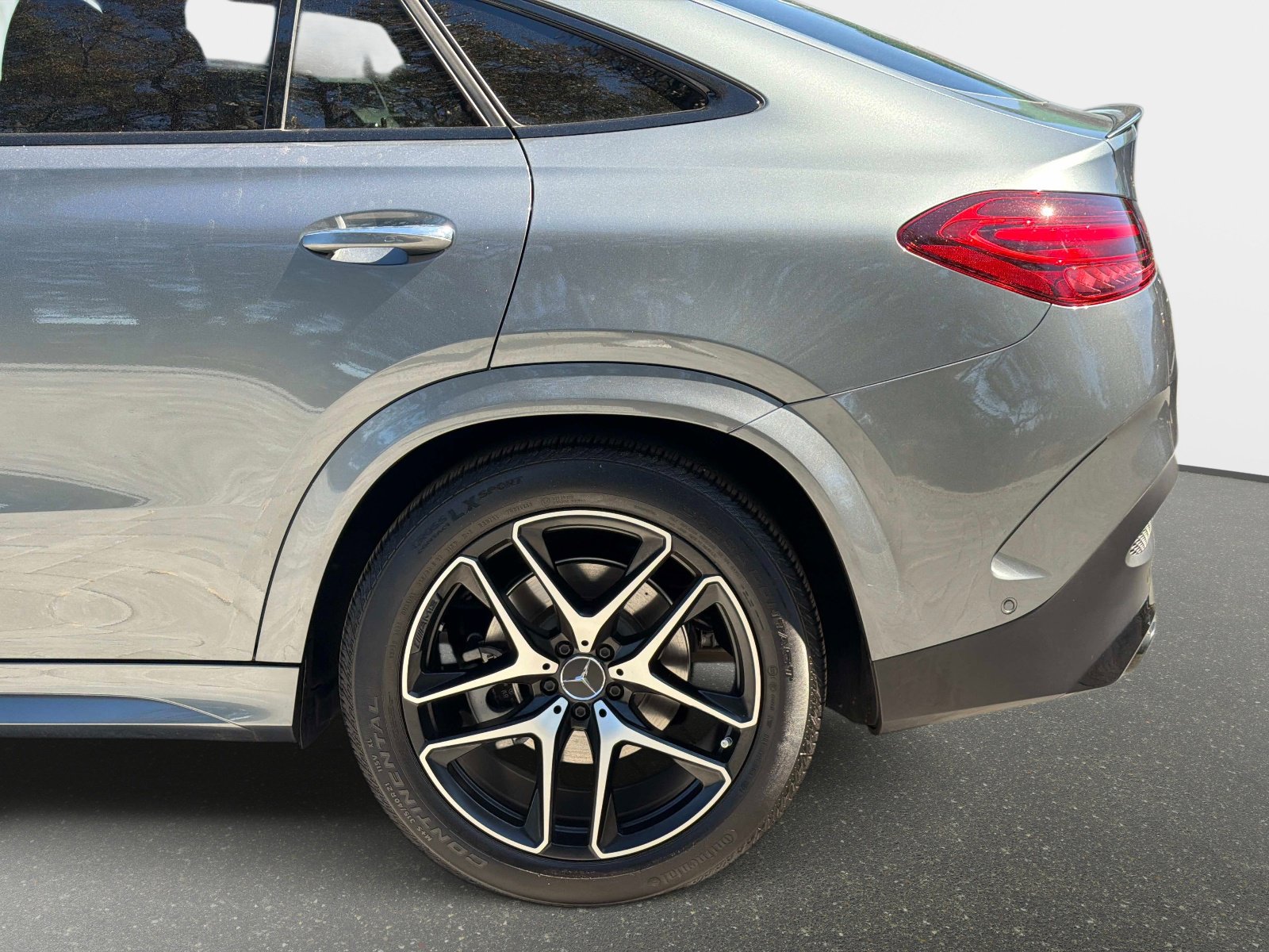 Used 2025 Mercedes-Benz GLE 53 AMG 4MATIC Coupe image 19