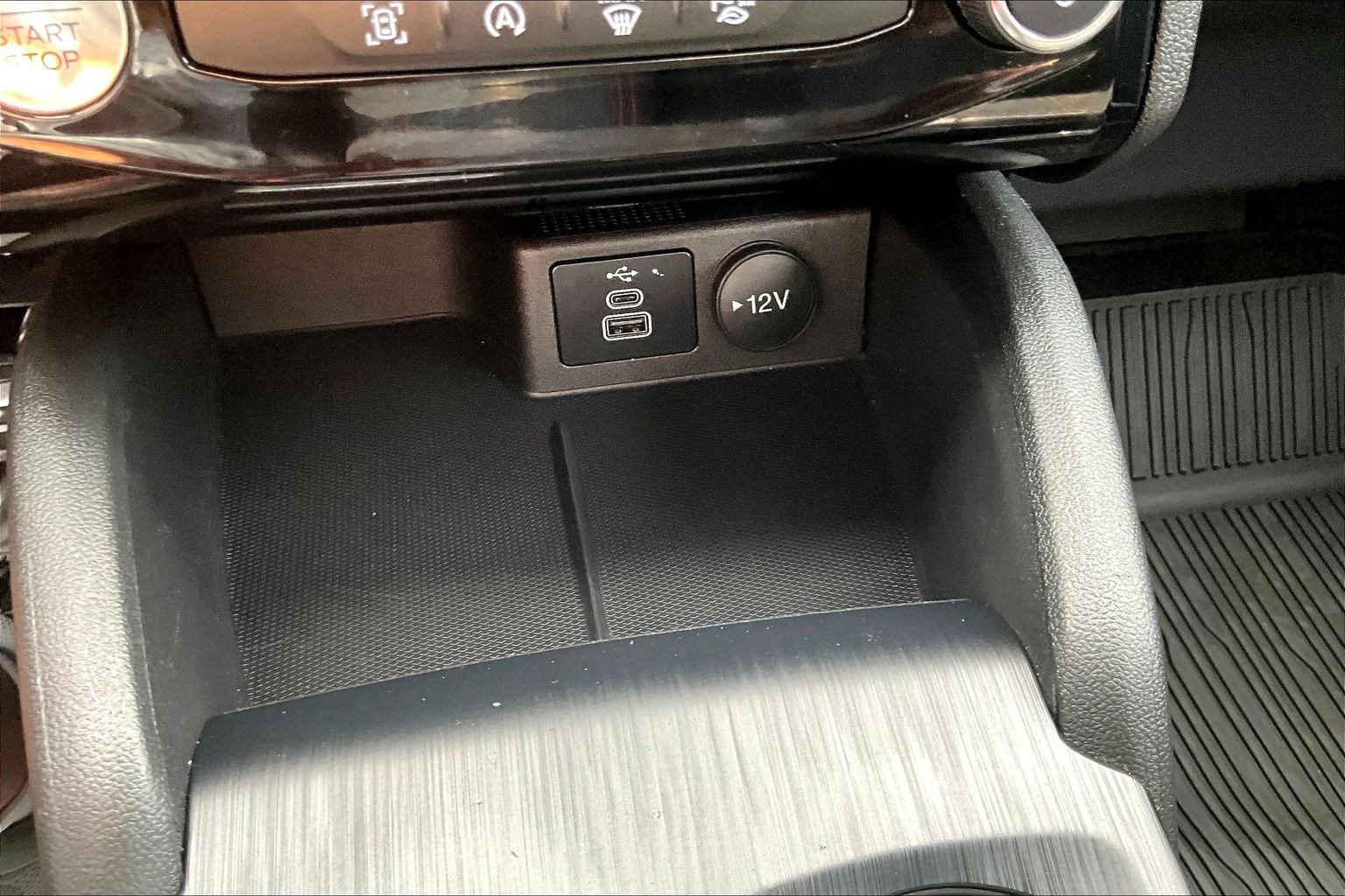 Used 2024 Ford Escape ST-Line w/ Tech Pack #1 AWD/4WD image 32