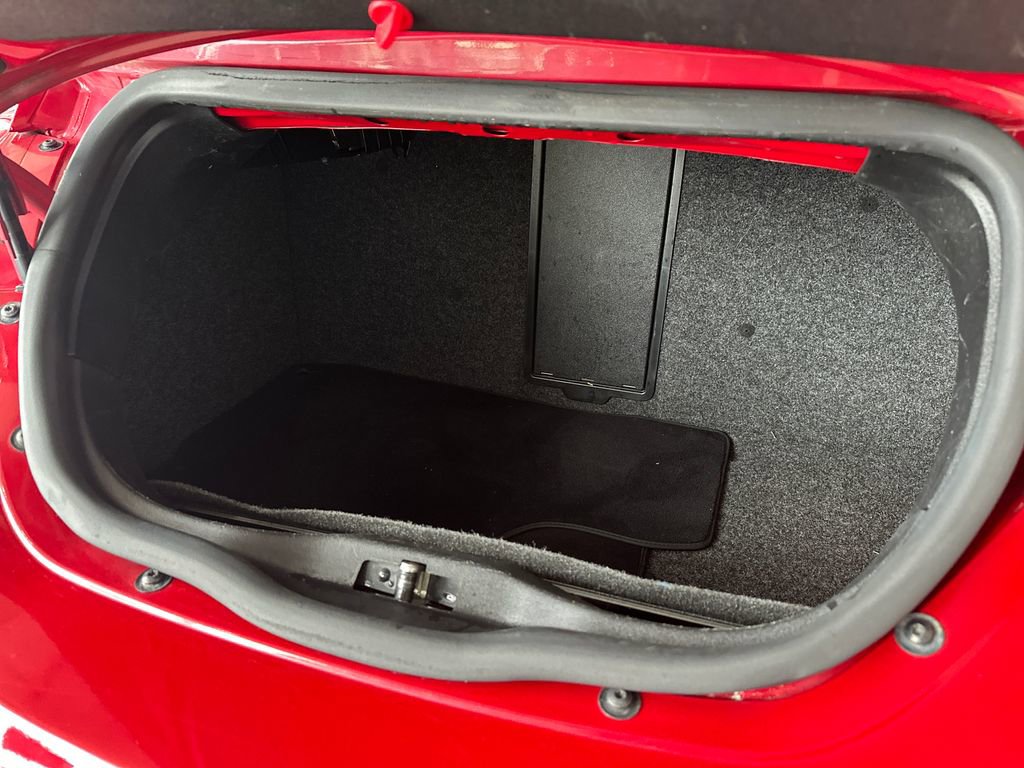 Used 2007 Volkswagen Beetle Convertible w/ Package 1 FWD image 12