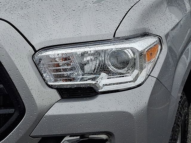 Used 2018 Toyota Tacoma SR w/ SR Convenience Package image 9