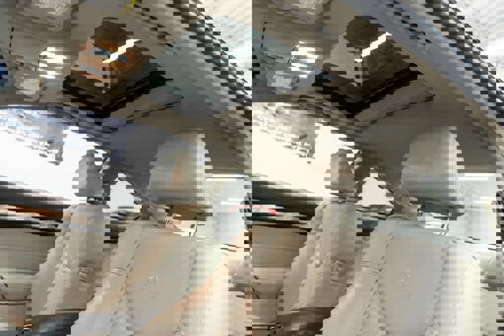 Used 2013 INFINITI G37 x w/ Premium Pkg image 8