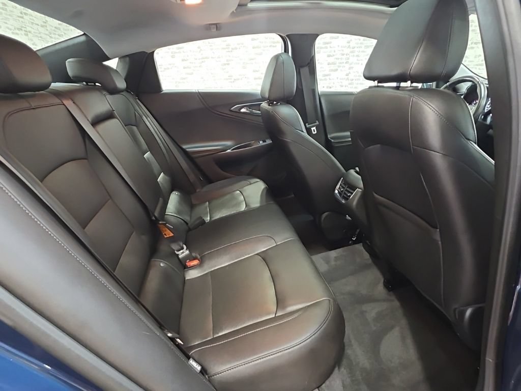 Used 2022 Chevrolet Malibu Premier FWD image 11