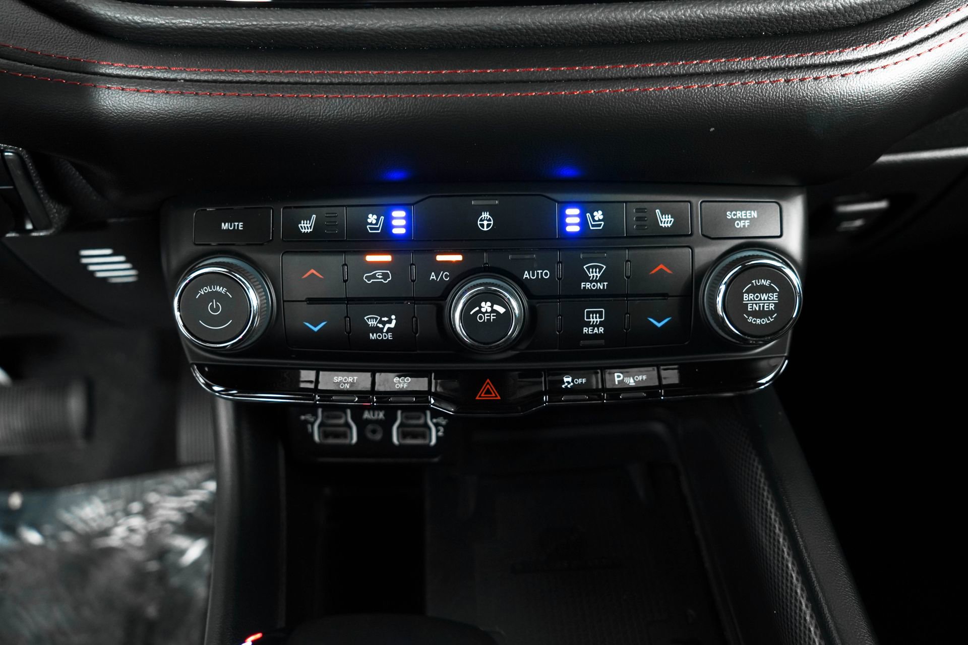 Used 2023 Dodge Durango R/T image 28