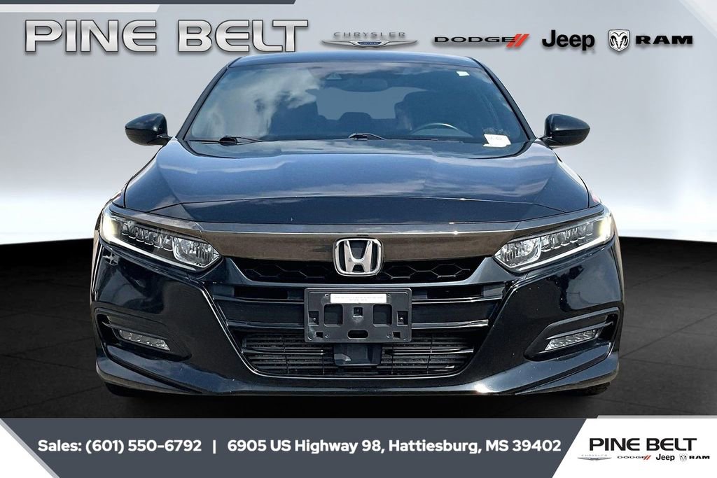 Used 2018 Honda Accord Sport image 3