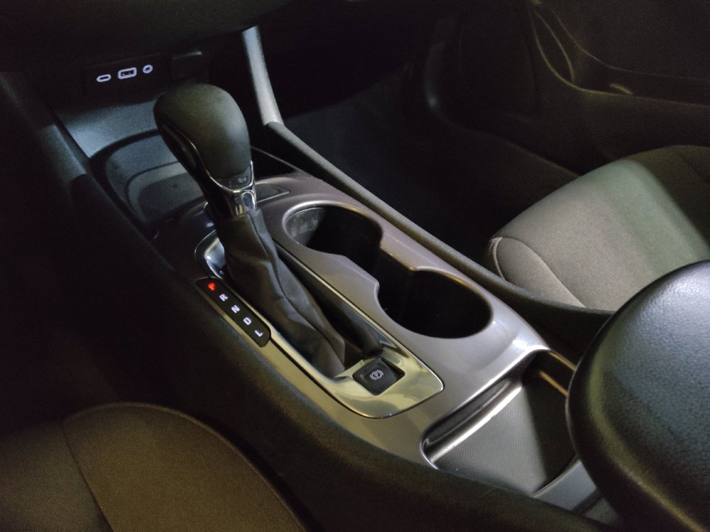 Used 2023 Chevrolet Malibu LS FWD image 26