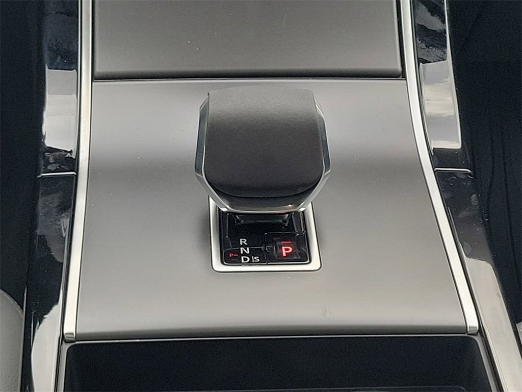 New 2026 Land Rover Range Rover Velar S image 20