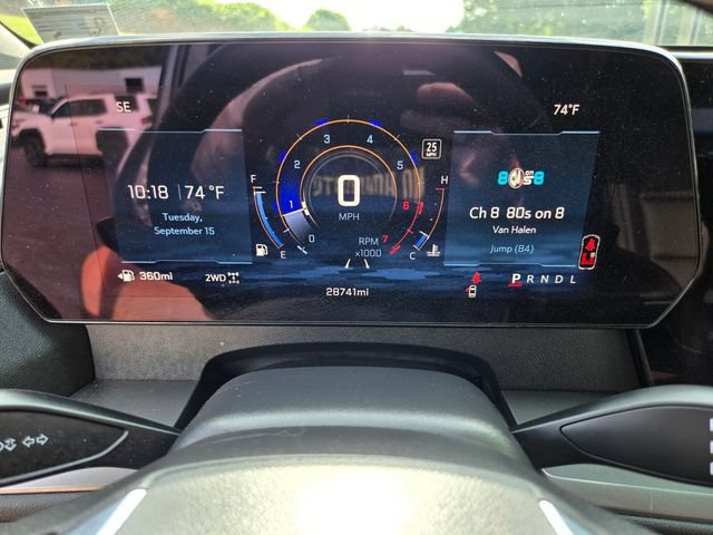 Used 2026 Chevrolet Traverse LT AWD/4WD image 33