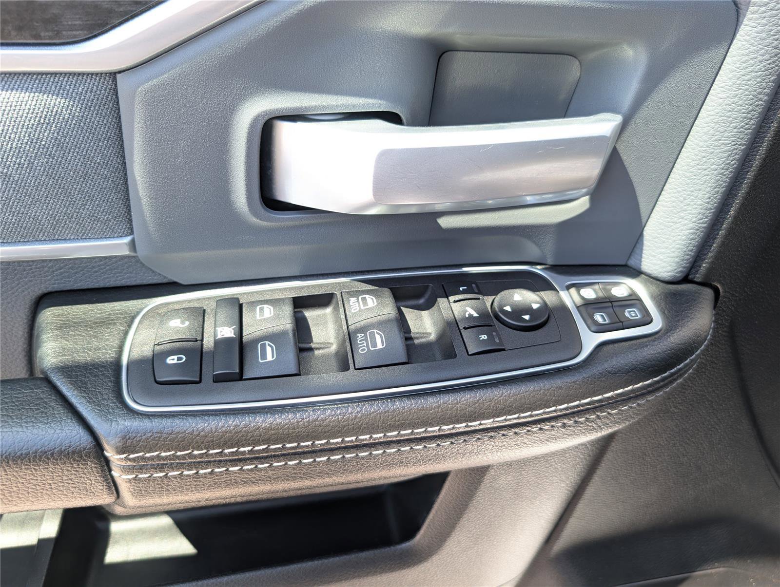 Used 2023 RAM 2500 Big Horn w/ Level 1 Equipment Group AWD/4WD image 19