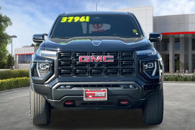 Used 2024 GMC Canyon Elevation w/ Elevation Premium Package AWD/4WD image 10