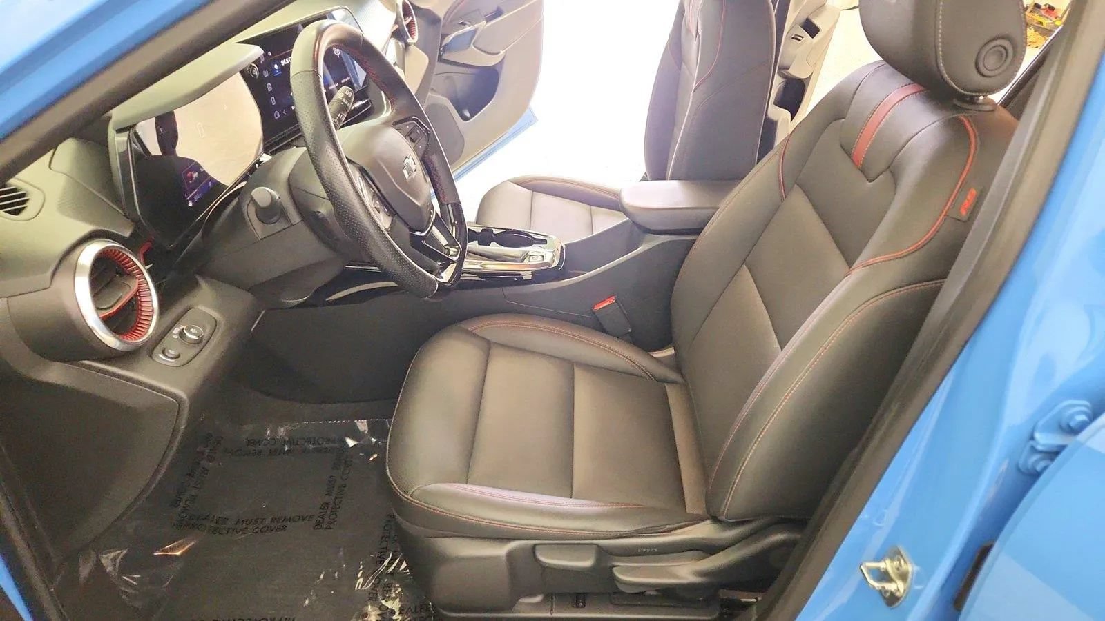 Used 2024 Chevrolet Trax RS w/ Driver Confidence Package FWD image 14