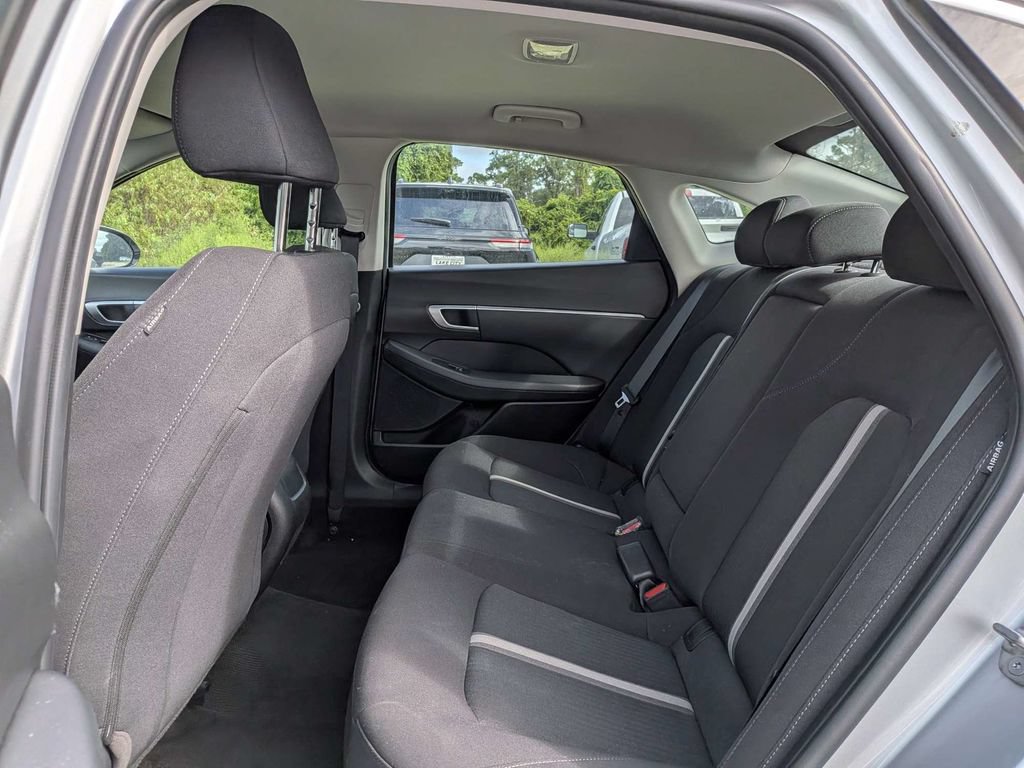 Used 2025 Hyundai Sonata SEL FWD image 11