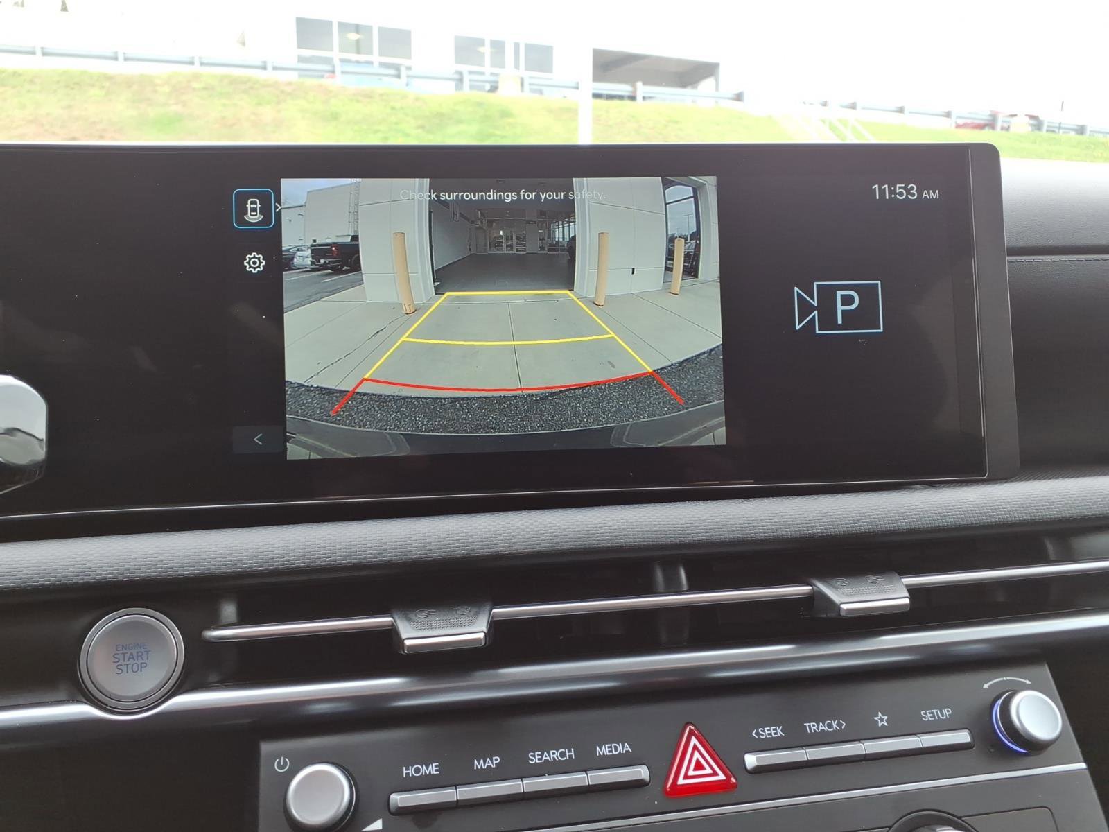 Certified 2025 Hyundai Tucson SE image 25