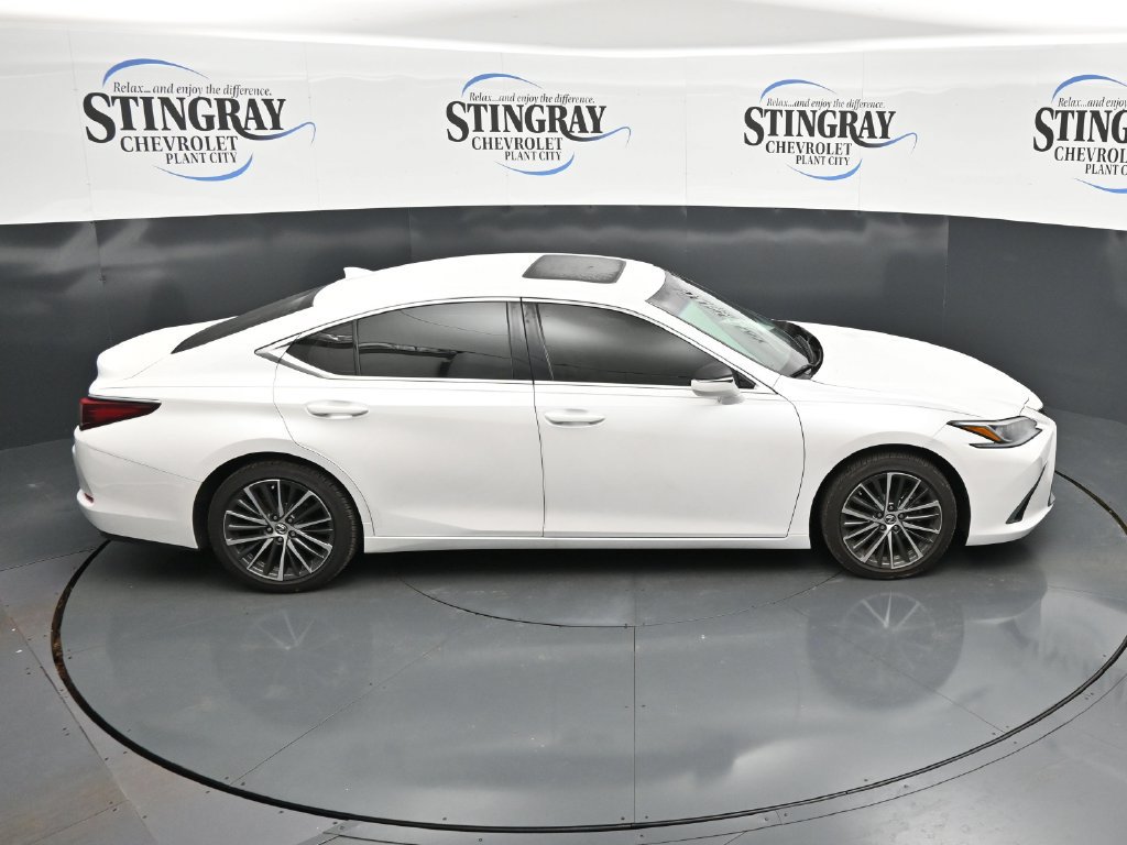 Used 2024 Lexus ES 350 w/ Premium Package FWD image 25