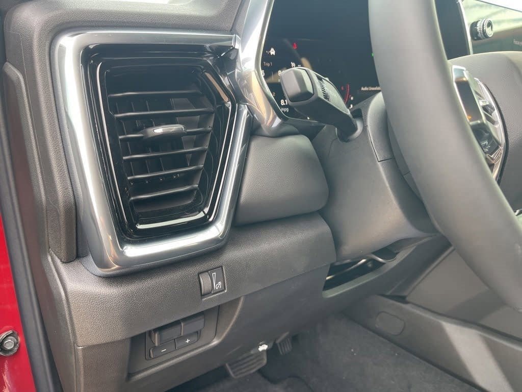 New 2026 GMC Canyon Elevation w/ Convenience Package image 14