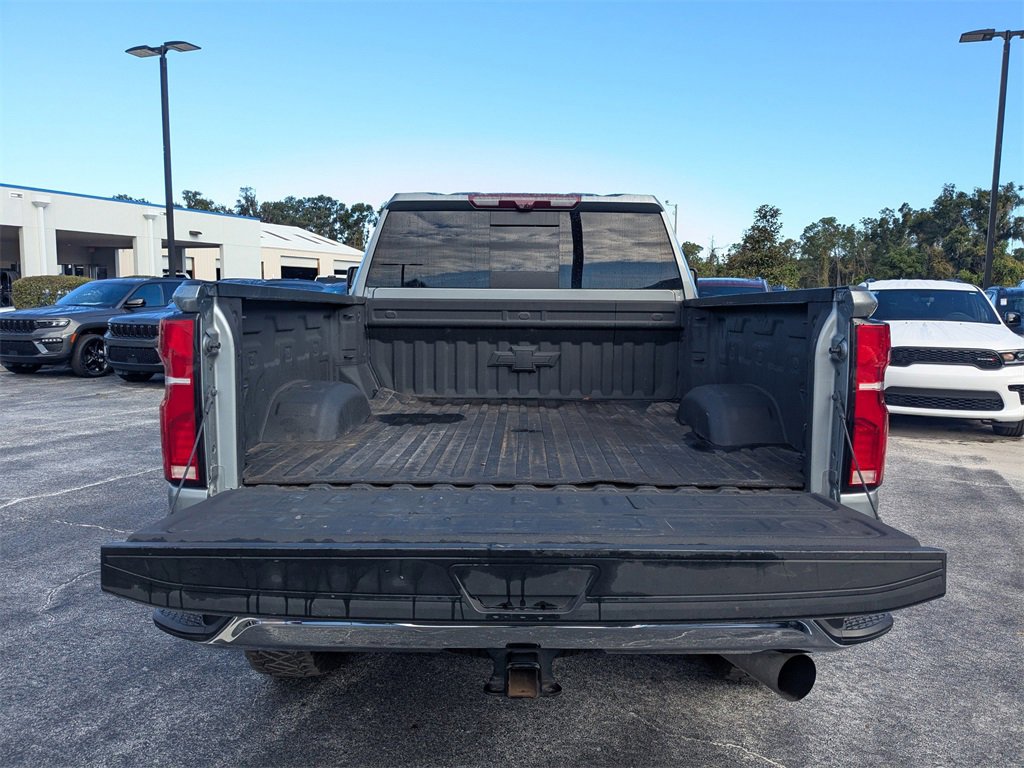Used 2024 Chevrolet Silverado 2500 LTZ w/ LTZ Convenience Package image 12